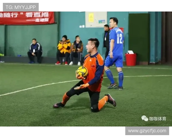 足球明星加盟中国综艺节目展现多才多艺魅力引发观众热议