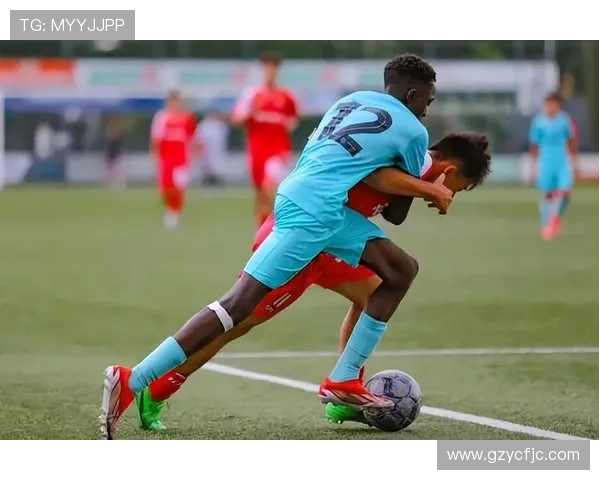 中国业余足球明星队携手打造足球梦想助力青少年成长与发展